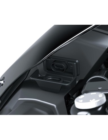 Prise USB-C Intégrée Étanche pour Z900 – Recharge 3A