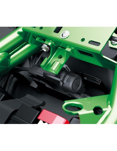 Port USB Dissimulé Sous la Selle - Une Source d'Énergie Discrète pour vos Périphériques